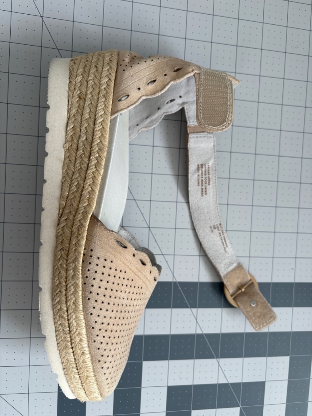 NWOT Espadrille Earth Modena Yarrow - Picture 8 of 10